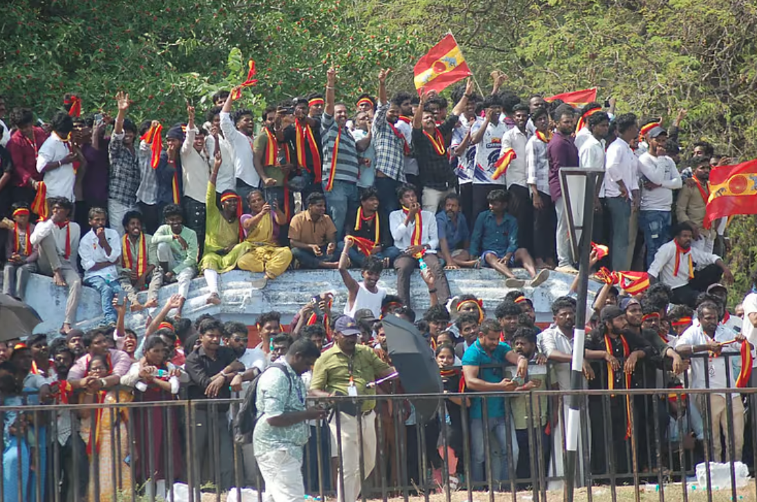 தமிழகத்தின் 10.71 லட்சம் கோடி கடன் சுமையைக் காட்டும் கிராஃபிக்.
