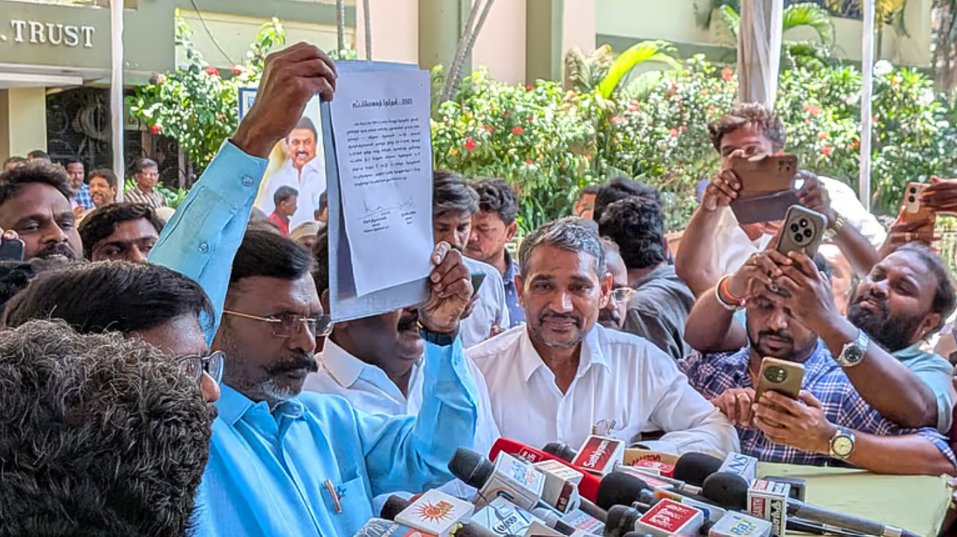 திருமாவளவன் மற்றும் முதல்வர் ஸ்டாலின், தொகுதிப் பங்கீடு பேச்சுவார்த்தையின் குறியீட்டுப் படம்.