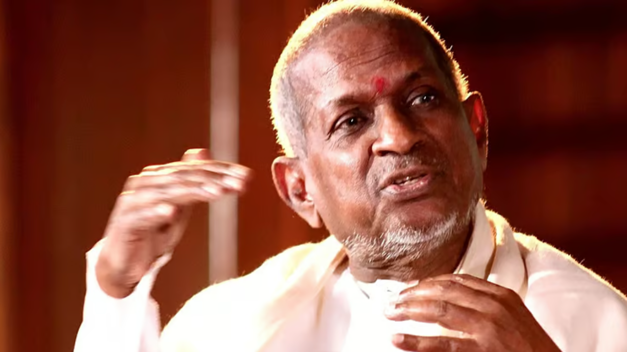 ஆஷா போஸ்லே மற்றும் லதா மங்கேஷ்கர் இணைந்து இருக்கும் அரிய புகைப்படம்