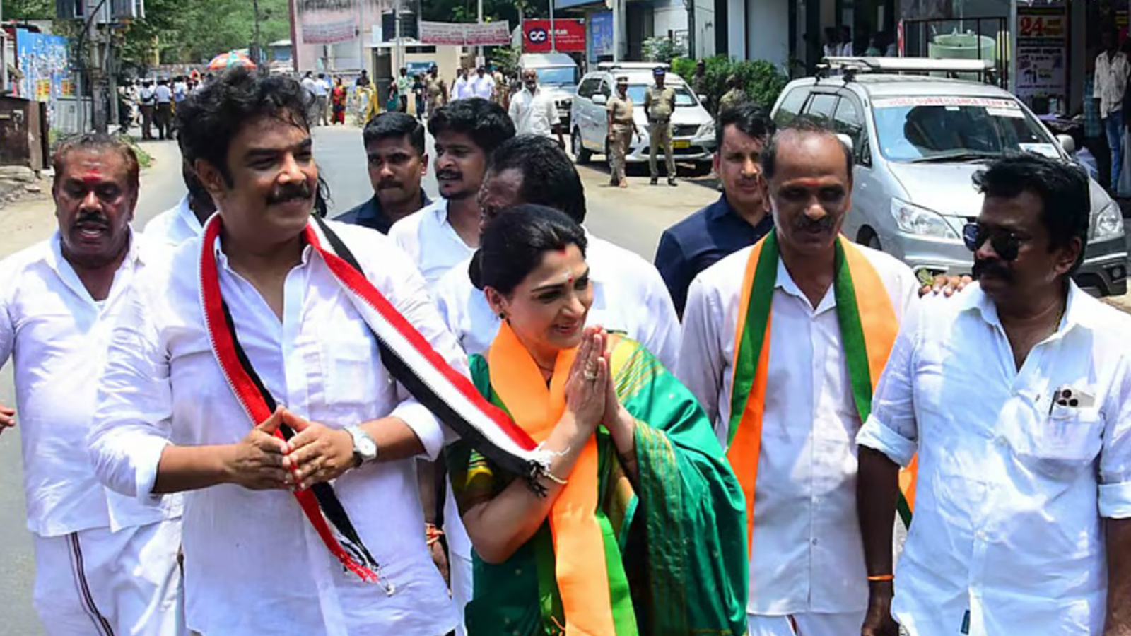 மதுரையின் பிரபலமான கறி தோசை மற்றும் அசைவ உணவு வகைகள்.