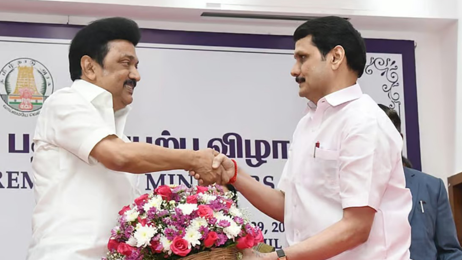 முதலமைச்சர் மு.க. ஸ்டாலின் மற்றும் உதயநிதி ஸ்டாலின்.