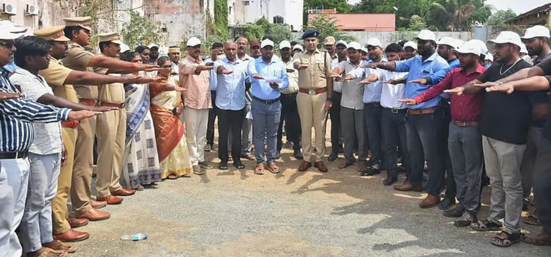 திண்டுக்கல் மாவட்ட ஆட்சியர் அலுவலகத்தில் 'தேர்தல் திருவிழா' பொங்கல் நிகழ்வு.