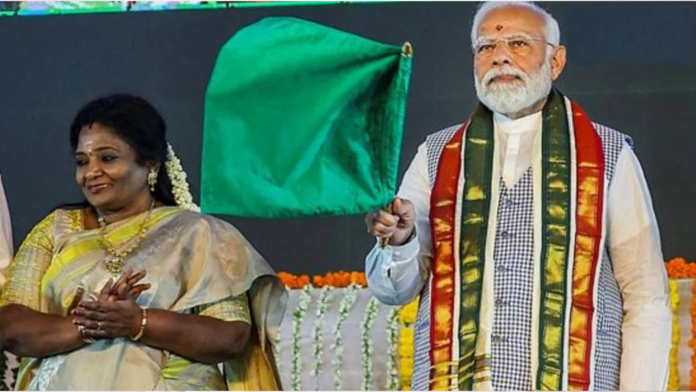 மயிலாப்பூரில் தேர்தல் பிரசாரத்தில் உரையாற்றும் தமிழிசை சௌந்தரராஜன்