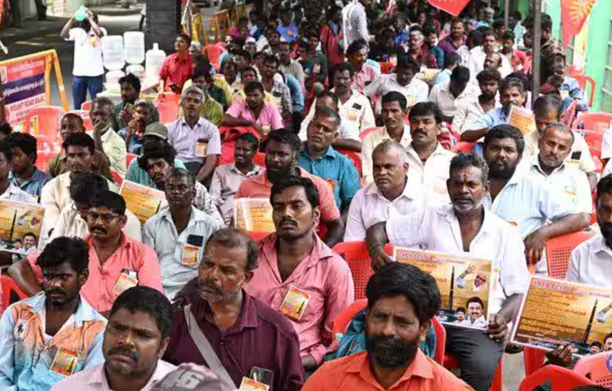ஒப்பந்த ஊழியர்கள் நிச்சயமற்ற நிலை