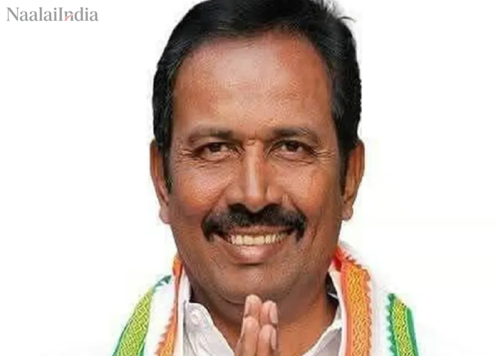 தமிழ்நாடு காங்கிரஸ் கமிட்டித் தலைவர் செல்வப்பெருந்தகை, ராஜேஷ்குமார், தாரகை கத்பர்ட், பெ. விஸ்வநாதன் ஆகியோர் புதிய பொறுப்பாளர்கள்.