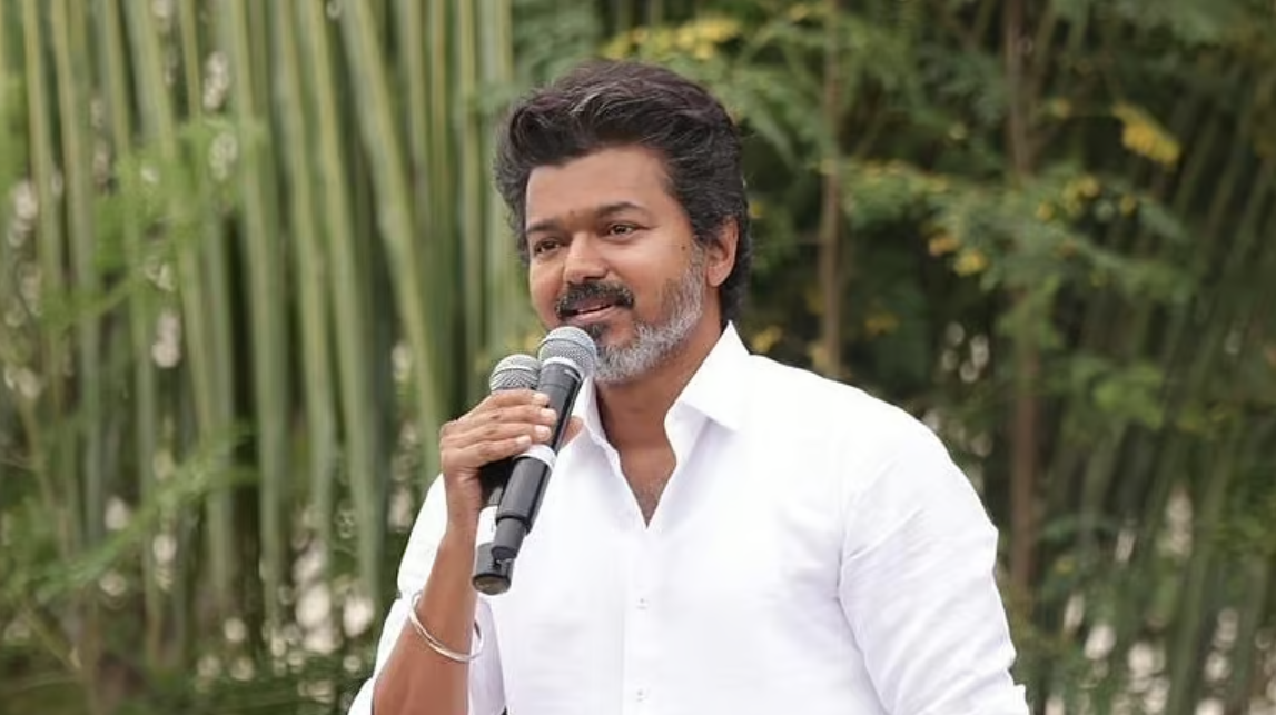 விஜய் பெயரில் நடக்கும் சூதாட்டத்தை சித்தரிக்கும் கிராஃபிக்.