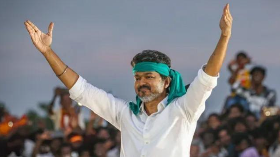 வரலாறு காணாத வாக்குப்பதிவில் வாக்களிக்கும் தமிழக மக்கள்.