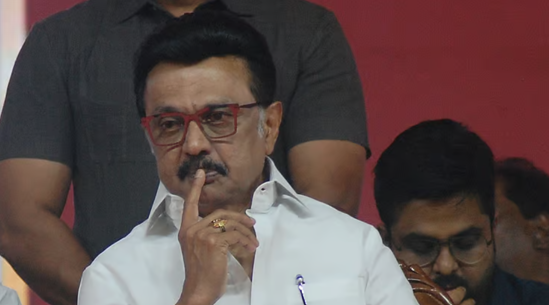 வி.எஸ்.பாபு தி.மு.க-வில் இருந்தபோது மு.க.ஸ்டாலினுடன்
