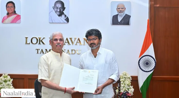 சென்னை நேரு விளையாட்டு அரங்கில் முதலமைச்சராகப் பதவியேற்கவுள்ள நடிகர் விஜய்